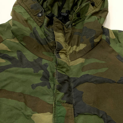 【現状渡し品】【メンズ】 US.ARMY アメリカ軍 ECWCS COLD WEATHER PARKA エックスワックス コールド ウェザー パーカー アウター 145-260823-sa-04-tei サイズ：S カラー：カモ 万代Net店