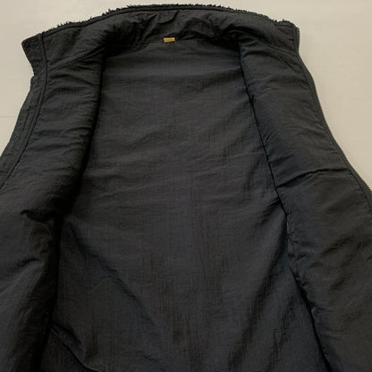 【中古品】【メンズ】 STUSSY ステューシー 2023 SHERPA REVERSIBLE VEST 118528 2023年 シェルパ リバーシブル ベスト トップス 142-260823-sa-01-tei サイズ：Ｍ カラー：ブラック 万代Net店