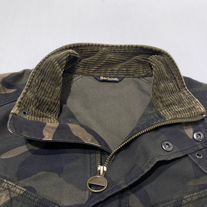 【中古品】【メンズ】 BARBOUR バーブァー INTERNATIONAL JACKET 1901107 インターナショナル ジャケット アウター 144-260824-sa-09-tei サイズ：S カラー：カモ柄 万代Net店
