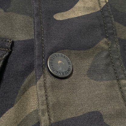 【中古品】【メンズ】 BARBOUR バーブァー INTERNATIONAL JACKET 1901107 インターナショナル ジャケット アウター 144-260824-sa-09-tei サイズ：S カラー：カモ柄 万代Net店