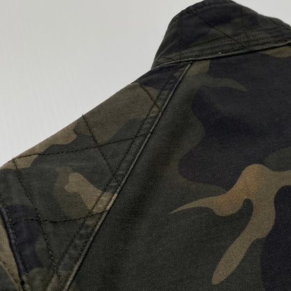 【中古品】【メンズ】 BARBOUR バーブァー INTERNATIONAL JACKET 1901107 インターナショナル ジャケット アウター 144-260824-sa-09-tei サイズ：S カラー：カモ柄 万代Net店