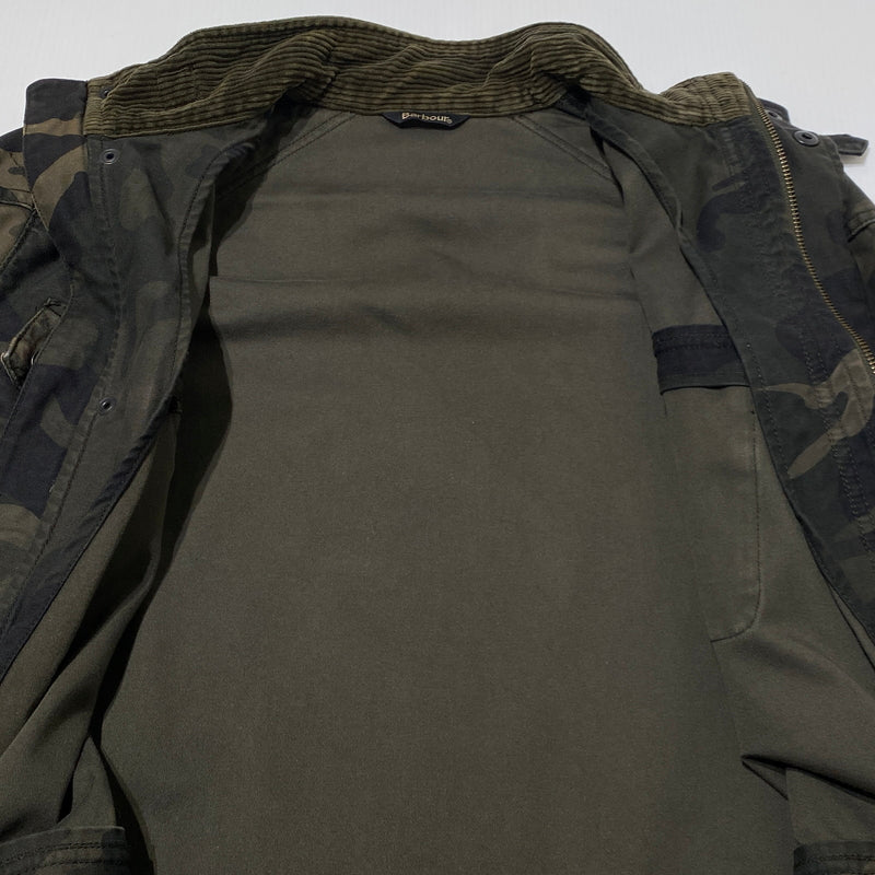 【中古品】【メンズ】 BARBOUR バーブァー INTERNATIONAL JACKET 1901107 インターナショナル ジャケット アウター 144-260824-sa-09-tei サイズ：S カラー：カモ柄 万代Net店