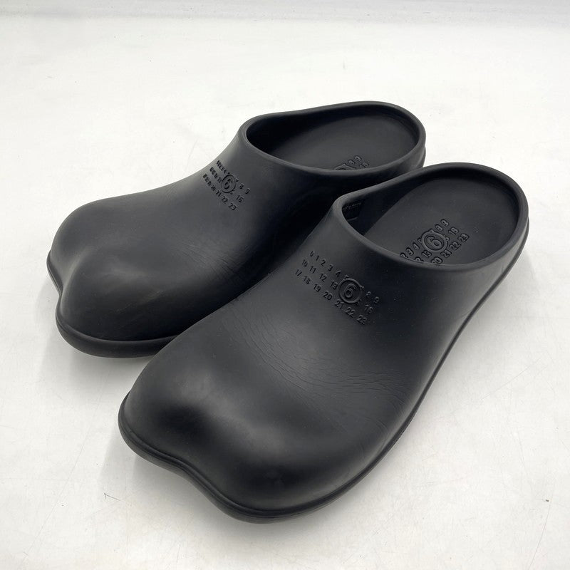 【中古品】【メンズ】 MM6 MAISON MARGIELA エムエムシックス メゾンマルジェラ 24SS ATOMIC CLOG SLIPPER アナトミック クロッグ スリッパ シューズ サンダル 靴 164-260824-yo-10-teih サイズ：43-44/本体のみ カラー：ブラック 万代Net店