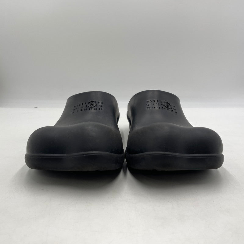 【中古品】【メンズ】 MM6 MAISON MARGIELA エムエムシックス メゾンマルジェラ 24SS ATOMIC CLOG SLIPPER アナトミック クロッグ スリッパ シューズ サンダル 靴 164-260824-yo-10-teih サイズ：43-44/本体のみ カラー：ブラック 万代Net店