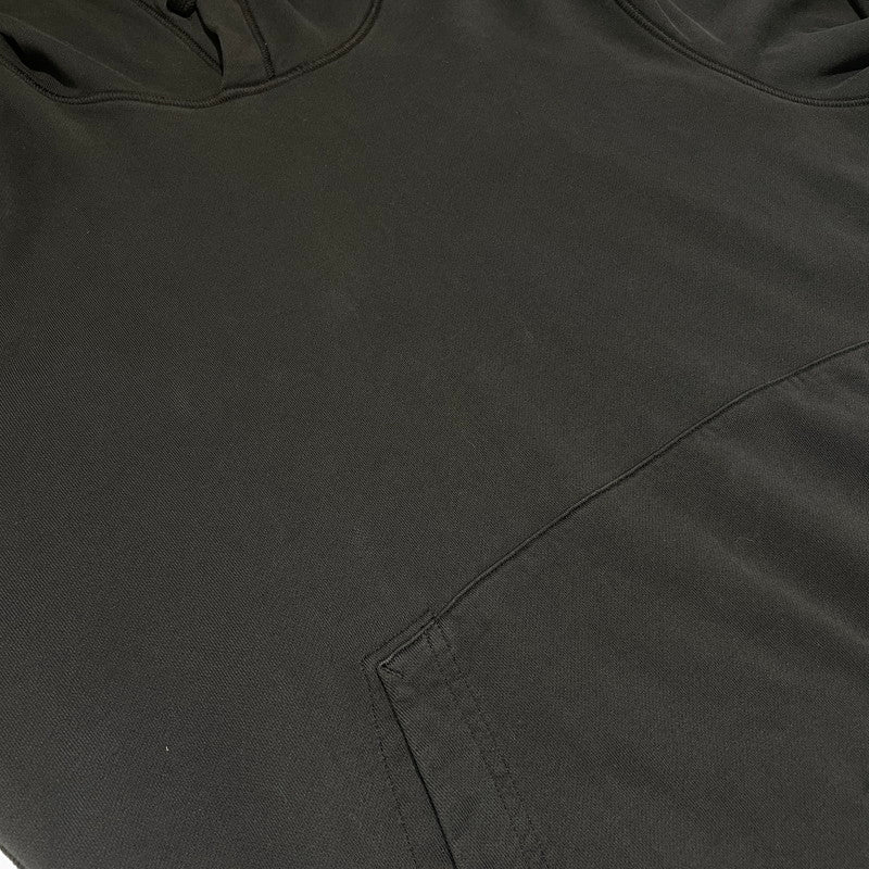 【中古品】【メンズ】 STONE ISLAND ストーンアイランド LOGO PATCH SWEAT HOODIE 101564151 ロゴ パッチ スウェット フーディ トップス プルオーバーパーカー 141-260826-ko-12-teih サイズ：L カラー：ブラック 万代Net店