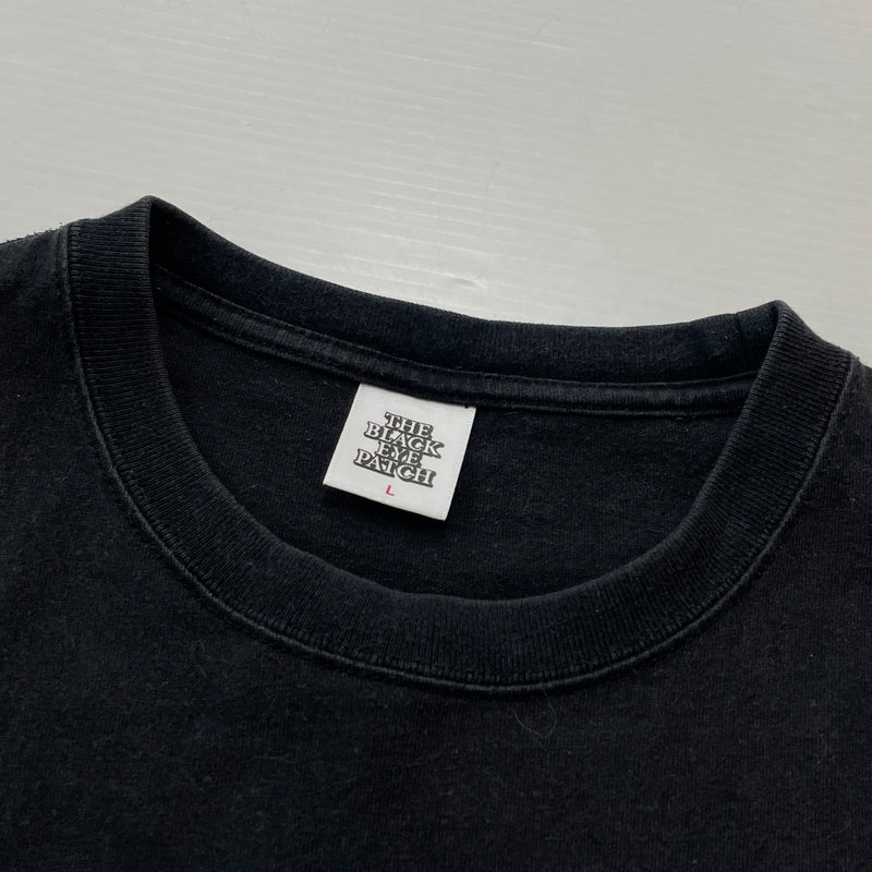 【中古品】【メンズ】 THE BLACK EYE PATCH ザ ブラック アイ パッチ CONCRETE GREEN T-SHIRT コンクリート グリーン Tシャツ 半袖 トップス 142-260830-sa-05-tei サイズ：L カラー：ブラック 万代Net店