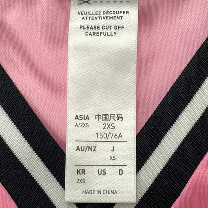 【中古品】【メンズ】 ADIDAS アディダス KD2272 ADITUFF LOGO SOCCER UNIFORM TEE アディタフ ロゴ サッカー ユニフォーム風 Tシャツ 半袖 トップス 148-260901-sa-15-teih サイズ：XS カラー：ピンク 万代Net店