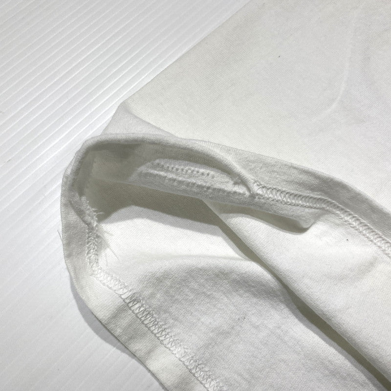 【中古品】【メンズ】 STUSSY ステューシー × DENIM TEARS デニムティアーズ 別注コラボ ANNIE LEE TEE アニーリー Tシャツ 半袖 トップス 142-260831-yo-03-tei サイズ：M カラー：ホワイト 万代Net店