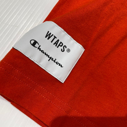 【中古品】【メンズ】 WTAPS ダブルタップス × CHAMPION チャンピオン 別注コラボ ACADEMY LS T-SHIRTS "ORANGE" 232HBCHD-CSM01S アカデミー ロングスリーブ Tシャツ 長袖 トップス 142-260831-yo-05-tei サイズ：XL カラー：オレンジ 万代Net店