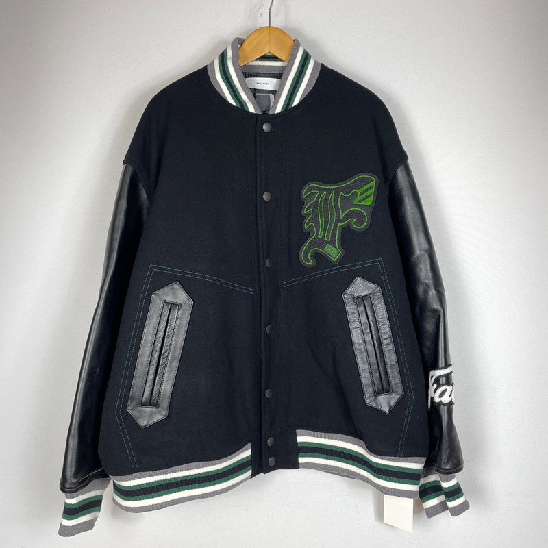 【中古品】【メンズ】 FACETASM ファセッタズム PATCHED STADIUM JACKET KR-JK-M02 パッチド スタジアム ジャケット アウター スタジャン 140-260905-ss-08-teih サイズ：5 カラー：ブラック 万代Net店