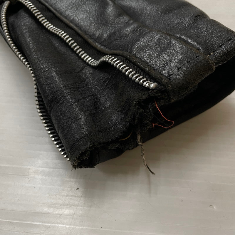 【現状渡し品】【メンズ】 Schott ショット 80‘s~90‘s DOUBLE RIDERS JACKET MADE IN USA 80∼90年代 バイカータグ後期 ダブルライダース ジャケット アウター アメリカ製 レザージャケット 145-260905-ss-09-teih サイズ：34/※ダメージ、リペア等多々あり カラー：ブラック 万代Net店