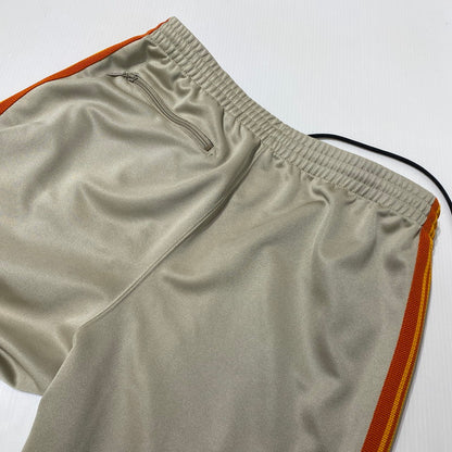 【中古品】【メンズ】 NEEDLES ニードルス × KEBOZ ケボズ 別注コラボ TRACK PANTS REGULAR FIT SX1632 トラックパンツ レギュラーフィット ボトムス 151-260901-yo-10-teih サイズ：L カラー：ベージュ/オレンジ 万代Net店