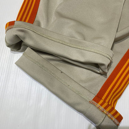 【中古品】【メンズ】 NEEDLES ニードルス × KEBOZ ケボズ 別注コラボ TRACK PANTS REGULAR FIT SX1632 トラックパンツ レギュラーフィット ボトムス 151-260901-yo-10-teih サイズ：L カラー：ベージュ/オレンジ 万代Net店