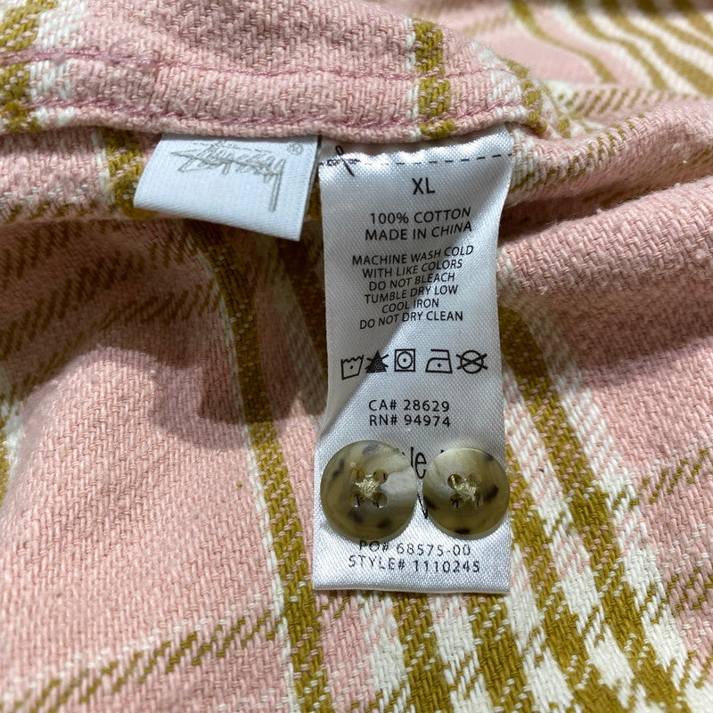 【中古品】【メンズ】 STUSSY ステューシー LAGUNA PLAID SHIRT 1110245 ラグーナ プレイド シャツ 長袖 トップス チェックシャツ 142-260901-yo-05-teih サイズ：XL カラー：ピンク 万代Net店