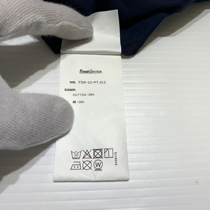 【中古品】【メンズ】 FreshService フレッシュサービス UTILITY OVER PANTS FSW-23PT-013 ユーティリティ オーバーパンツ ボトムス イージーパンツ 151-260901-ko-19-teih サイズ：フリー カラー：ネイビー 万代Net店