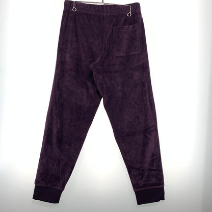 【中古品】【メンズ】 Carhartt WIP カーハート ワークインプログレス UNITED SCRIPT JOGGING PANT I028277 ユナイテッド スクリプト ジョギングパンツ ボトムス ベロアフリース風 156-260901-ko-17-teih サイズ：M カラー：パープル 万代Net店