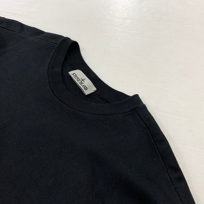 【中古品】【メンズ】 STONE ISLAND ストーンアイランド GARMENT DYED CREWNECK SWEATSHIRT 791563750 ガーメントダイ クルーネック スウェット トップス トレーナー 141-260901-ko-03-teih サイズ：L カラー：ブラック 万代Net店