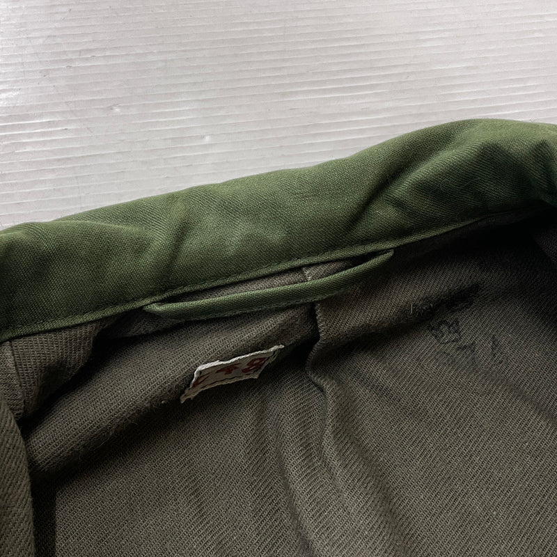 【中古品】【メンズ】 UNKNOWN SWEDISH MILITARY FIELD JACKET M-59 スウェーディッシュ ミリタリー フィールド ジャケット アウター 145-260902-sa-03-teih サイズ：L カラー：カーキ 万代Net店