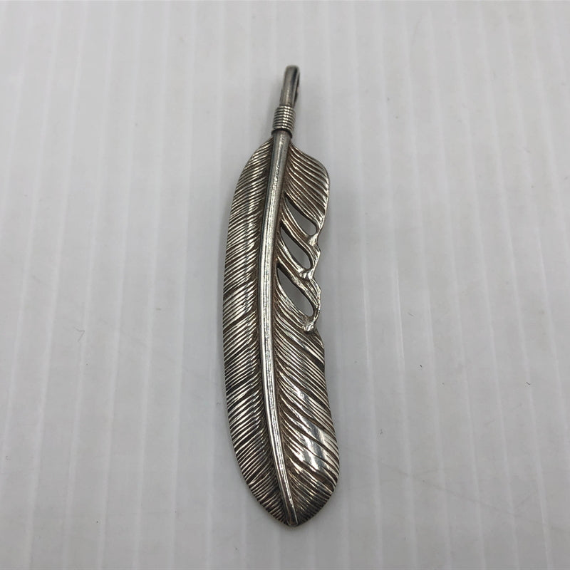 【中古品】【メンズ】 WING ROCK ウィング ロック PLAIN SV FEATHER F-2 プレーン シルバー フェザー アクセサリー 右向き 191-260907-sa-05-teih カラー：シルバー 万代Net店