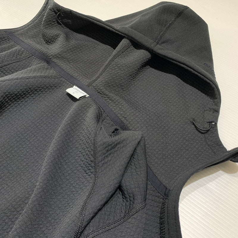 【中古品】【メンズ】 HOUDINI フーディニ MONO AIR HOUDI F20 DK01 モノ エア フーディ ライトアウター フルジップジャケット 144-260904-ko-07-teih サイズ：M カラー：ブラック 万代Net店