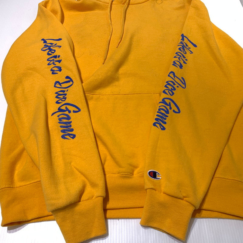 【現状渡し品】【メンズ】 MAGIC STICK マジックスティック × CHAMPION チャンピオン 別注コラボ CHINKORO HOODIE チンコロ フーディ 長袖 トップス プルオーバーパーカー 142-260903-sa-08-teih サイズ：M カラー：イエロー 万代Net店