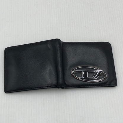 【現状渡し品】【メンズ】 DIESEL ディーゼル 1DR BI FOLD COIN S 3D ワンディーアール バイフォールド コイン エス スリーディー 財布 200-260907-sa-13-teih カラー：ブラック 万代Net店