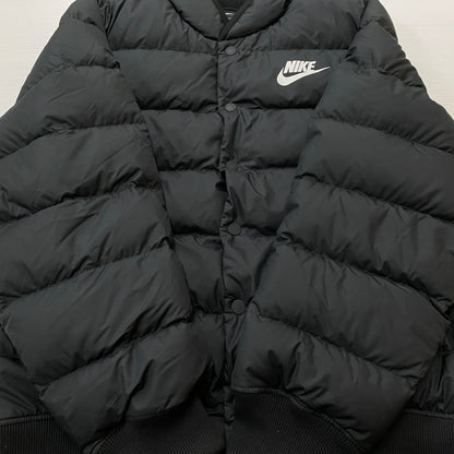 【中古品】【メンズ】 NIKE ナイキ NSW DOWN FILL BOMBR 928820-010 ナイキスポーツウェアライン ダウン フィル ボンバー アウター 148-260906-sa-14-teih サイズ：L カラー：ブラック 万代Net店