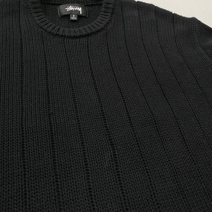 【中古品】【メンズ】 STUSSY ステューシー BUANA LOGO SWEATER 117294 ブアナ ロゴ セーター 長袖 トップス 142-260906-sa-23-teih サイズ：S カラー：ブラック 万代Net店