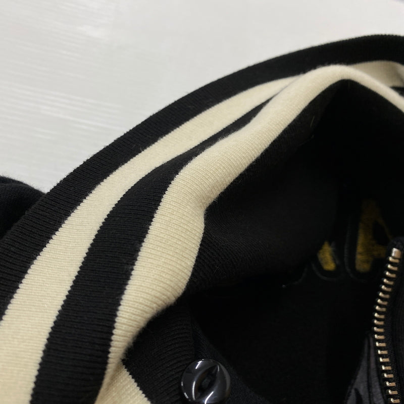 【中古品】【メンズ】 VANSON バンソン × TOM&JERRY トムアンドジェリー 別注コラボ STADIUM JUMPER スタジアム ジャンパー アウター スタジャン 145-260906-sa-09-teih サイズ：L カラー：ブラック 万代Net店