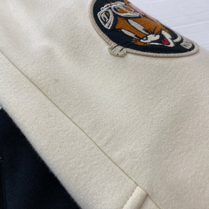 【中古品】【メンズ】 VANSON バンソン × TOM&JERRY トムアンドジェリー 別注コラボ STADIUM JUMPER スタジアム ジャンパー アウター スタジャン 145-260906-sa-09-teih サイズ：L カラー：ブラック 万代Net店