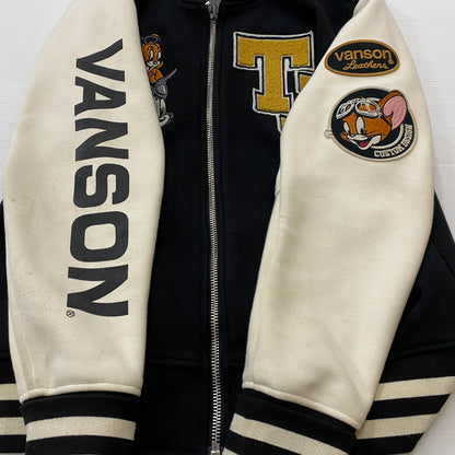 【中古品】【メンズ】 VANSON バンソン × TOM&JERRY トムアンドジェリー 別注コラボ STADIUM JUMPER スタジアム ジャンパー アウター スタジャン 145-260906-sa-09-teih サイズ：L カラー：ブラック 万代Net店