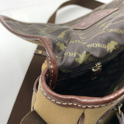 【中古品】【メンズ】 HUNTING WORLD ハンティングワールド サファリ ワッペン ショルダーバッグ カバン メッセンジャーバッグ 188-260914-ko-09-teih カラー：ブラウン系 万代Net店