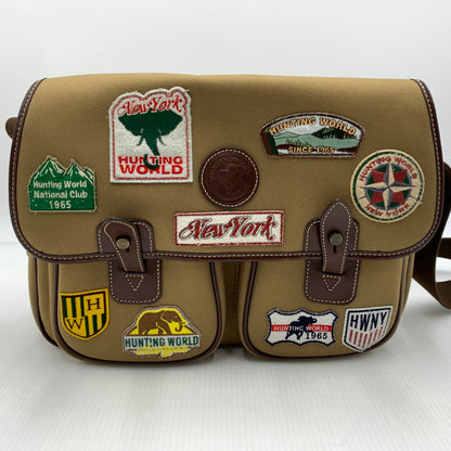 【中古品】【メンズ】 HUNTING WORLD ハンティングワールド サファリ ワッペン ショルダーバッグ カバン メッセンジャーバッグ 188-260914-ko-09-teih カラー：ブラウン系 万代Net店
