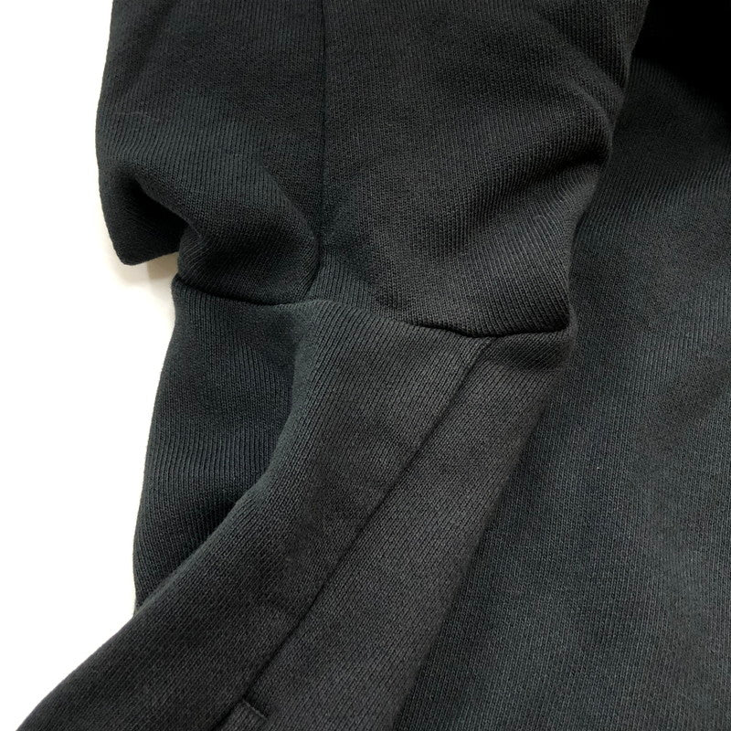 【中古品】【メンズ】 MONCLER モンクレール EMBOSS LOGO PATCH FULLZIP PARKER K20918G00023 89AZU エンボス ロゴ パッチ フルジップ パーカー 長袖 トップス 141-260909-sa-04-teih サイズ：L カラー：ブラック 万代Net店
