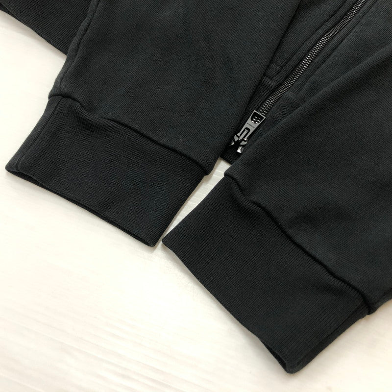 【中古品】【メンズ】 MONCLER モンクレール EMBOSS LOGO PATCH FULLZIP PARKER K20918G00023 89AZU エンボス ロゴ パッチ フルジップ パーカー 長袖 トップス 141-260909-sa-04-teih サイズ：L カラー：ブラック 万代Net店