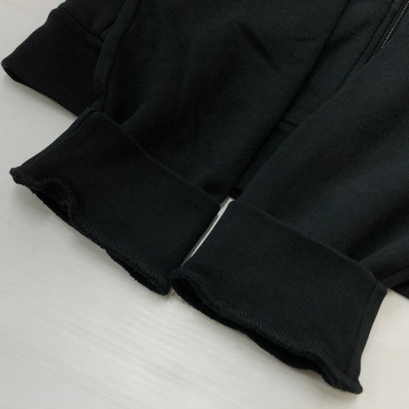 【中古品】【メンズ】 MONCLER モンクレール EMBOSS LOGO PATCH FULLZIP PARKER K20918G00023 89AZU エンボス ロゴ パッチ フルジップ パーカー 長袖 トップス 141-260909-sa-04-teih サイズ：L カラー：ブラック 万代Net店