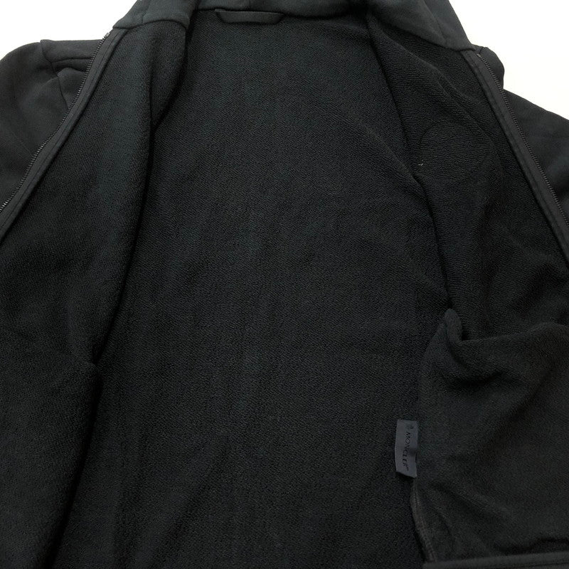 【中古品】【メンズ】 MONCLER モンクレール EMBOSS LOGO PATCH FULLZIP PARKER K20918G00023 89AZU エンボス ロゴ パッチ フルジップ パーカー 長袖 トップス 141-260909-sa-04-teih サイズ：L カラー：ブラック 万代Net店