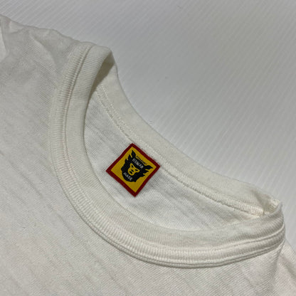 【中古品】【メンズ】 HUMAN MADE ヒューマンメイド × KAWS カウズ 別注 コラボ 23AW MADE GRAPHIC Ｔ-SHIRT メイド グラフィック Tシャツ 半袖 トップス 142-260909-ko-03-teih サイズ：L カラー：ホワイト 万代Net店