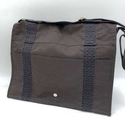 【中古品】【メンズ】 HERMES エルメス 101057M バサスMM ショルダーバッグ カバン メッセンジャーバッグ 180-260914-ko-06-teih カラー：グレー系/ブラウン系 万代Net店