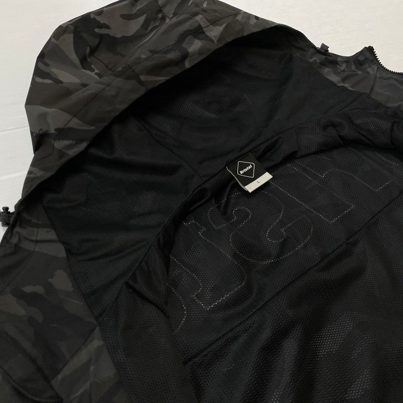 【中古品】【メンズ】 F.C.Real Bristol エフシーレアルブリストル 22SS BIG LOGO PRACTICE JACKET FCRB-220039 ビッグ ロゴ プラクティス ジャケット アウター 142-260917-ss-11-teih サイズ：L カラー：ブラック系 万代Net店