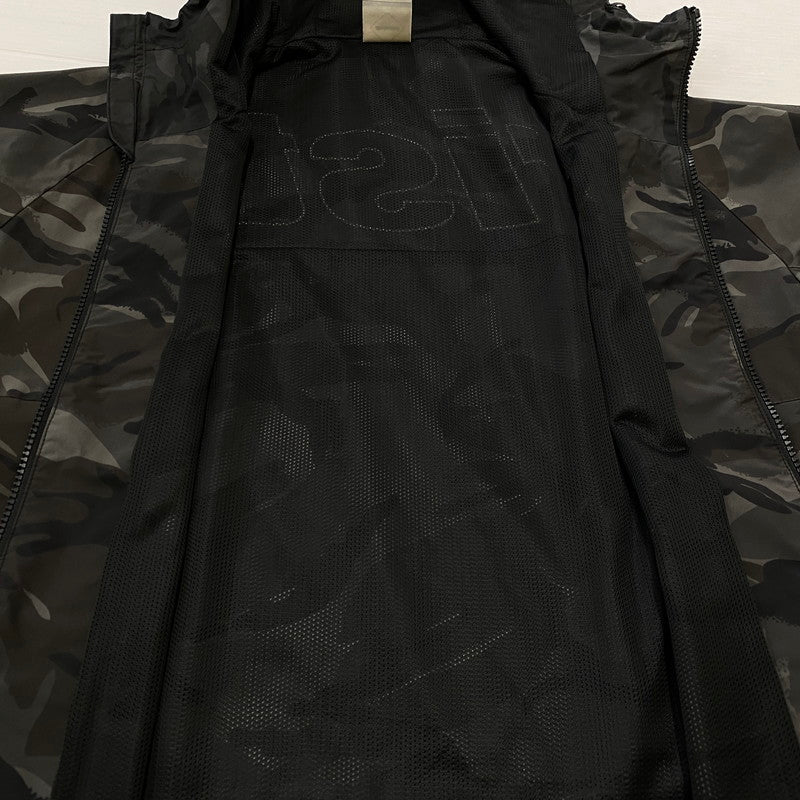 【中古品】【メンズ】 F.C.Real Bristol エフシーレアルブリストル 22SS BIG LOGO PRACTICE JACKET FCRB-220039 ビッグ ロゴ プラクティス ジャケット アウター 142-260917-ss-11-teih サイズ：L カラー：ブラック系 万代Net店