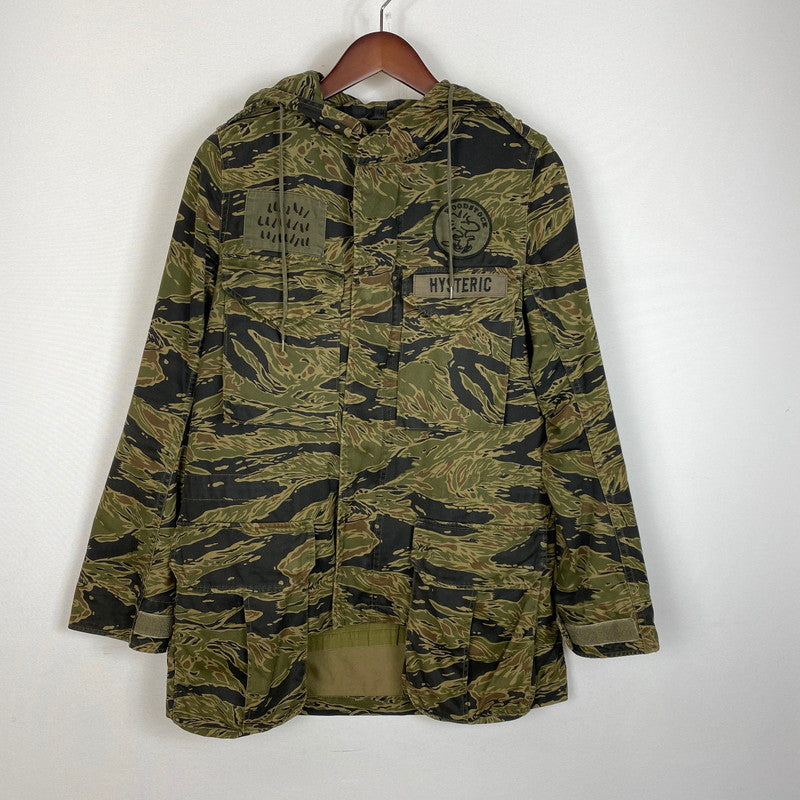 【中古品】【メンズ】 HYSTERIC GLAMOUR ヒステリックグラマー × PEANUTS ピーナッツ × Theater 8 シアターエイト 別注コラボ MILITARY JACKET M-65 0193AB07 ミリタリージャケット アウター 170-260917-ss-10-teih サイズ：フリー カラー：柄 万代Net店