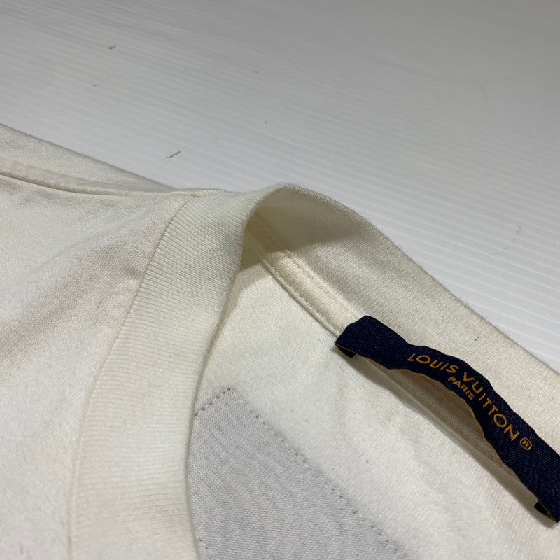 【中古品】【メンズ】 LOUIS VUITTON ルイ・ヴィトン RM252MQ DT3 HNY55W エンボス LVロゴ ショートスリーブ Tシャツ 半袖 トップス 179-260913-ko-05-teih サイズ：M カラー：ホワイト系/アイボリー系 万代Net店