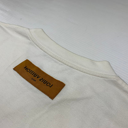 【中古品】【メンズ】 LOUIS VUITTON ルイ・ヴィトン RM252MQ DT3 HNY55W エンボス LVロゴ ショートスリーブ Tシャツ 半袖 トップス 179-260913-ko-05-teih サイズ：M カラー：ホワイト系/アイボリー系 万代Net店