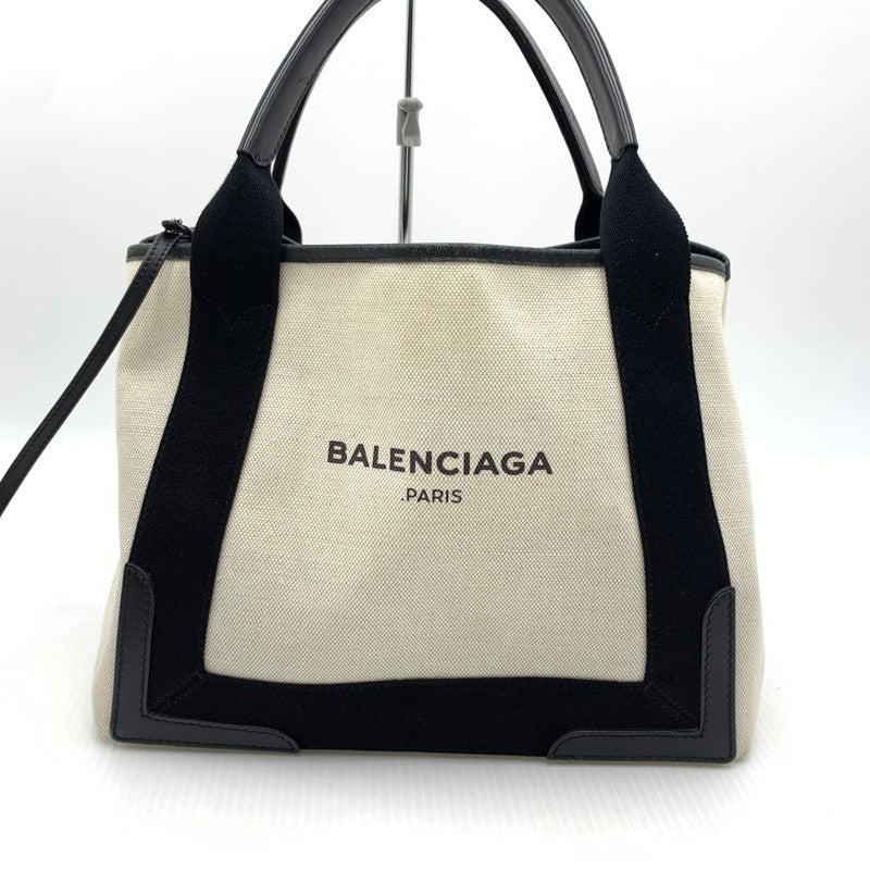 【中古品】【メンズ/レディース】 BALENCIAGA バレンシアガ 339933 ネイビーカバス カバン コットンキャンバス カーフスキン 180-260914-ko-05-teih カラー：ナチュラル/ブラック 万代Net店