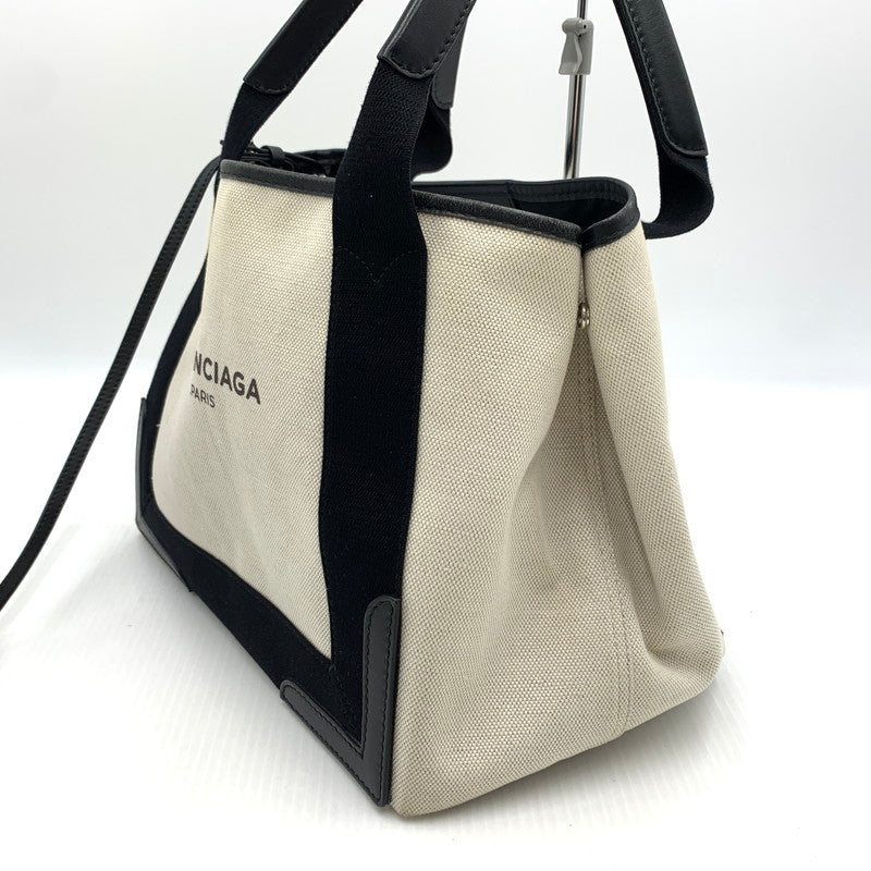 【中古品】【メンズ/レディース】 BALENCIAGA バレンシアガ 339933 ネイビーカバス カバン コットンキャンバス カーフスキン 180-260914-ko-05-teih カラー：ナチュラル/ブラック 万代Net店
