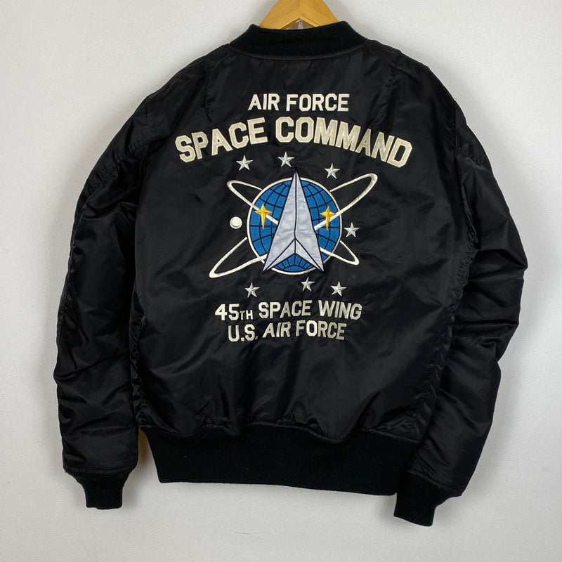 【中古品】【メンズ】 AVIREX アヴィレックス SPACE COMMAND MA-1 JACKET 6182184 スペース コマンド エムエーワン ジャケット アウター 145-260915-sa-16-teih サイズ：XL カラー：ブラック 万代Net店