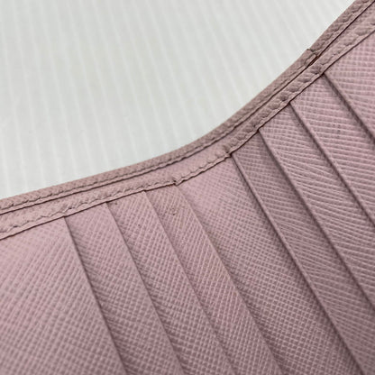 【現状渡し品】【レディース】 PRADA プラダ SAFFIANO TRIANGLE WALLET 1ML050 サフィアーノ トライアングル ウォレット 二つ折り財布 181-260924-yo-06-teih カラー：ピンク 万代Net店