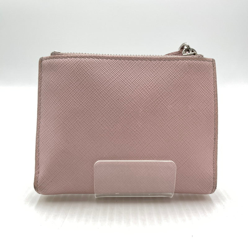 【現状渡し品】【レディース】 PRADA プラダ SAFFIANO TRIANGLE WALLET 1ML050 サフィアーノ トライアングル ウォレット 二つ折り財布 181-260924-yo-06-teih カラー：ピンク 万代Net店