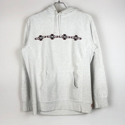 【中古品】【メンズ】 SUPREME シュプリーム × INDEPENDENT インディペンデント 15AW FUCK THE REST HOODIE 2015年秋冬 ファック ザ リスト フーディ プルオーバーパーカー 149-260918-sa-16-teih サイズ：M カラー：グレー 万代Net店